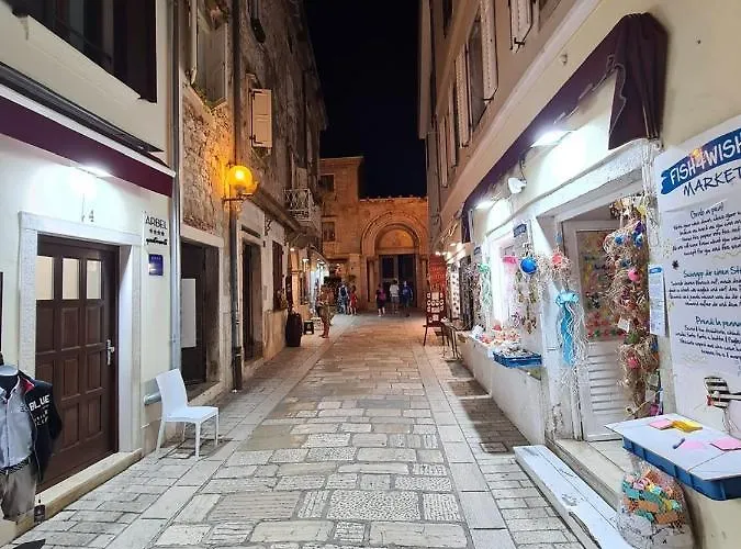 アパート Sky With Sky View ポレッチ