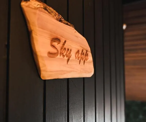 アパート Sky With Sky View ポレッチ